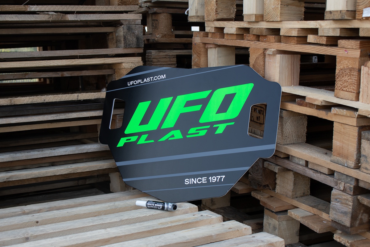 Pit board with marker - RACING - AC02476 - Ufo Plast